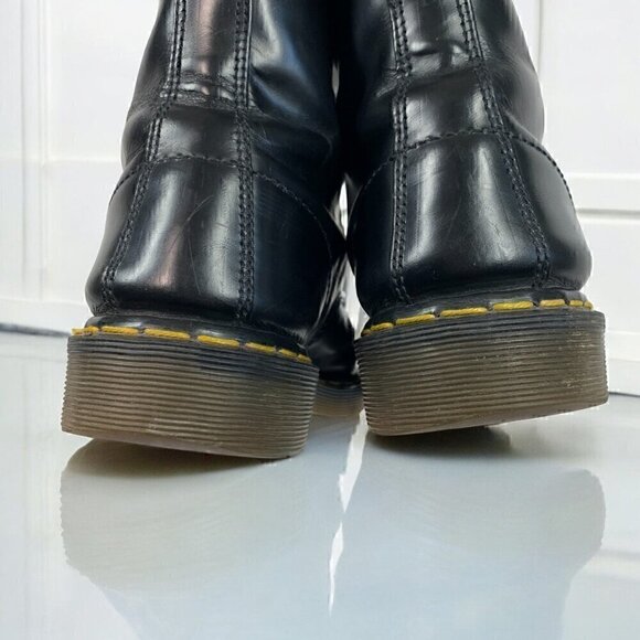 Dr. Marten's Boots Original 1460 Smooth Leather Black Men's 7 Women's 9 Unisex - Picture 8 of 12